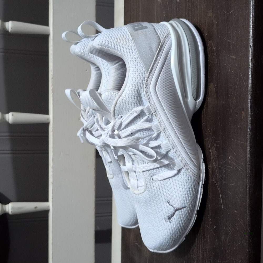 PUMA RUNNING SHOES ⭐ FINAL PRICE ⭐ CLOSET CLEAR OUT